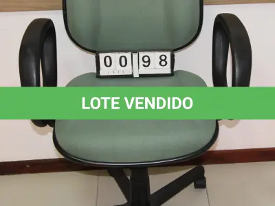 LOTE 098 - LOTE - 0098 - CADEIRA DIRETOR GIRATÓRIA C/ BRAÇO