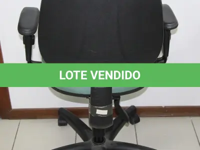 LOTE 226 - LOTE - 0226 - CADEIRA SECRETÁRIA GIRATÓRIA C/ BRAÇO