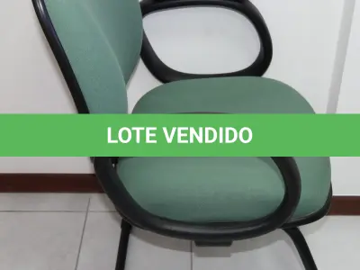 LOTE 055 - LOTE - 0055 - CADEIRA DIRETOR FIXA C/ BRAÇO