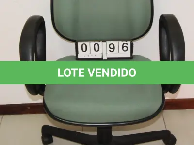 LOTE 096 - LOTE - 0096 - CADEIRA DIRETOR GIRATÓRIA C/ BRAÇO