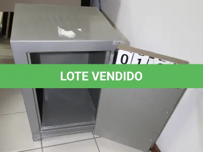 LOTE 136 - LOTE - 0136 - COFRE DE PISO 60 CM
