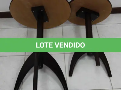 LOTE 056 - LOTE - 0056 - MESA DE CANTO CONJ. 2 PÇS.