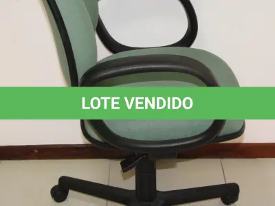 LOTE 101 - LOTE - 0101 - CADEIRA DIRETOR GIRATÓRIA C/ BRAÇO