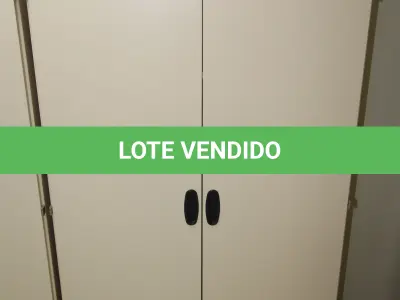 LOTE 122 - LOTE - 0122 - ARMÁRIO 2 PORTAS ALTO