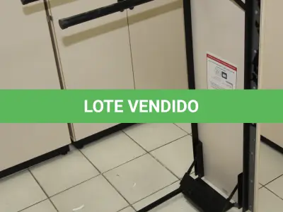 LOTE 137 - LOTE - 0137 - MESA P/ AUDITÓRIO C/ PÉS DOBRÁVEIS