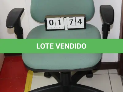 LOTE 174 - LOTE - 0174 - CADEIRA SECRETÁRIA GIRATÓRIA C/ BRAÇO