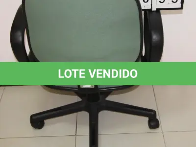 LOTE 095 - LOTE - 0095 - CADEIRA DIRETOR GIRATÓRIA C/ BRAÇO