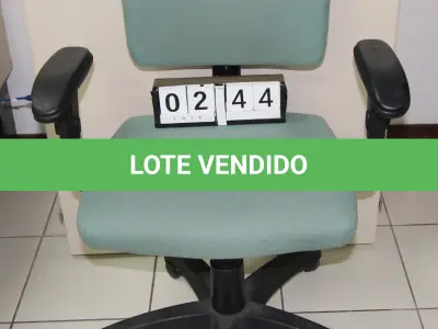LOTE 244 - LOTE - 0244 - CADEIRA SECRETÁRIA GIRATÓRIA C/ BRAÇO