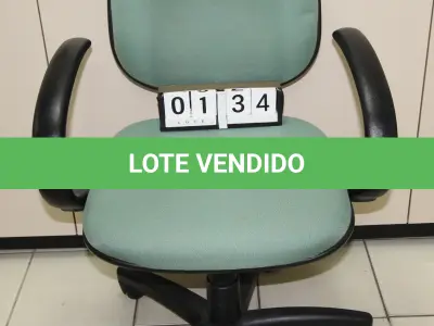 LOTE 134 - LOTE - 0134 - CADEIRA DIRETOR GIRATÓRIA C/ BRAÇO