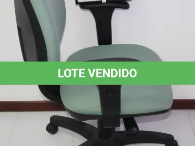 LOTE 048 - LOTE - 0048 - CADEIRA DIRETOR GIRATÓRIA C/ BRAÇO