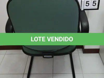 LOTE 055 - LOTE - 0055 - CADEIRA DIRETOR FIXA C/ BRAÇO