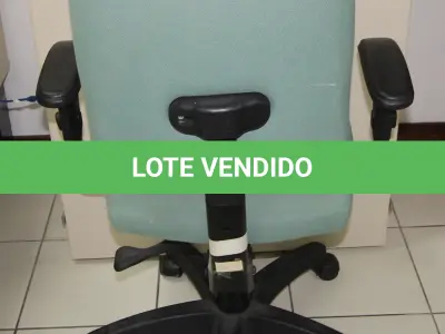 LOTE 244 - LOTE - 0244 - CADEIRA SECRETÁRIA GIRATÓRIA C/ BRAÇO