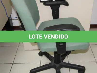 LOTE 247 - LOTE - 0247 - CADEIRA SECRETÁRIA GIRATÓRIA C/ BRAÇO