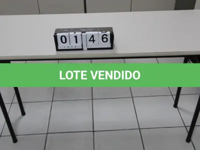 LOTE 146 - LOTE - 0146 - MESA P/ AUDITÓRIO C/ PÉS DOBRÁVEIS