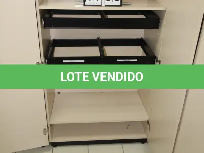 LOTE 122 - LOTE - 0122 - ARMÁRIO 2 PORTAS ALTO