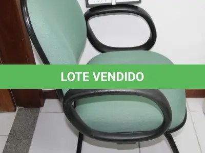 LOTE 027 - LOTE - 0027 - CADEIRA DIRETOR FIXA C/ BRAÇO