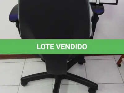 LOTE 060 - LOTE - 0060 - CADEIRA DIRETOR GIRATÓRIA C/ BRAÇO