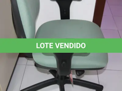 LOTE 040 - LOTE - 0040 - CADEIRA SECRETÁRIA GIRATÓRIA C/ BRAÇO