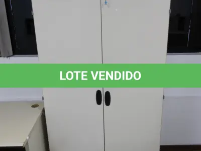 LOTE 207 - LOTE - 0207 - ARMÁRIO 2 PORTAS ALTO
