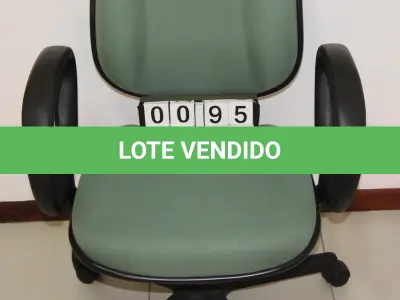 LOTE 095 - LOTE - 0095 - CADEIRA DIRETOR GIRATÓRIA C/ BRAÇO