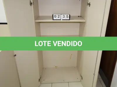 LOTE 235 - LOTE - 0235 - ARMÁRIO 2 PORTAS ALTO