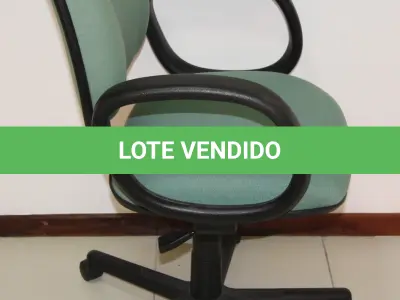 LOTE 102 - LOTE - 0102 - CADEIRA DIRETOR GIRATÓRIA C/ BRAÇO