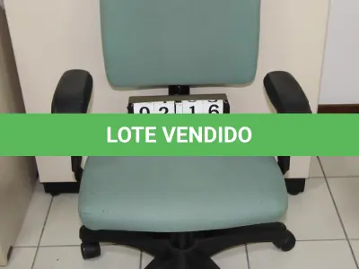 LOTE 216 - LOTE - 0216 - CADEIRA SECRETÁRIA GIRATÓRIA C/ BRAÇO