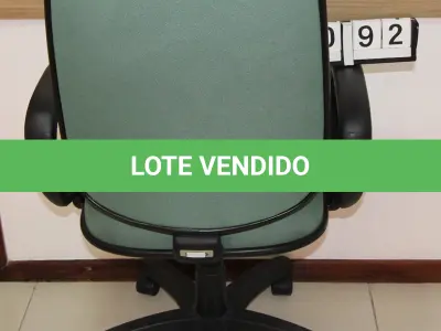 LOTE 092 - LOTE - 0092 - CADEIRA PRESIDENTE GIRATÓRIA C/ BRAÇO