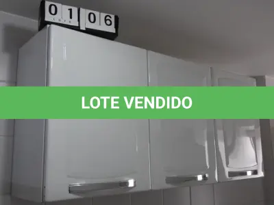 LOTE 106 - LOTE - 0106 - ARMÁRIO 3 PORTAS DE COZINHA SUSPENSO