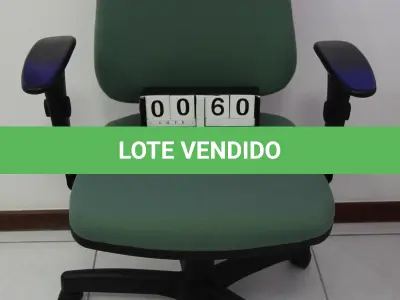 LOTE 060 - LOTE - 0060 - CADEIRA DIRETOR GIRATÓRIA C/ BRAÇO