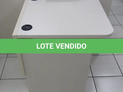 LOTE 218 - LOTE - 0218 - MESA SUPORTE P/ IMPRESSORA