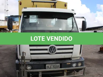 LOTE 123 - VEÍCULO  VW 13.190 - CAMINHÃO DE PINTURA
