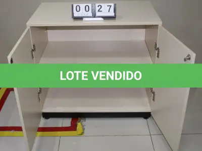 LOTE 027 - ARMÁRIO BAIXO DUAS PORTAS