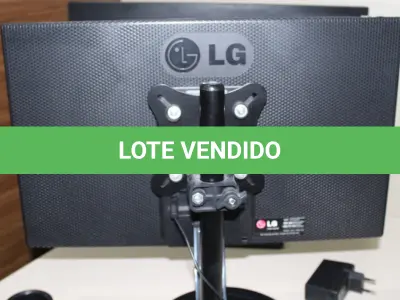 LOTE 022 - CONJUNTO MONITORES