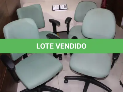 LOTE 015 - CONJ. CADEIRAS