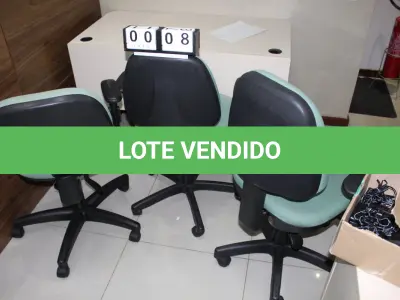 LOTE 008 - CONJ. CADEIRAS