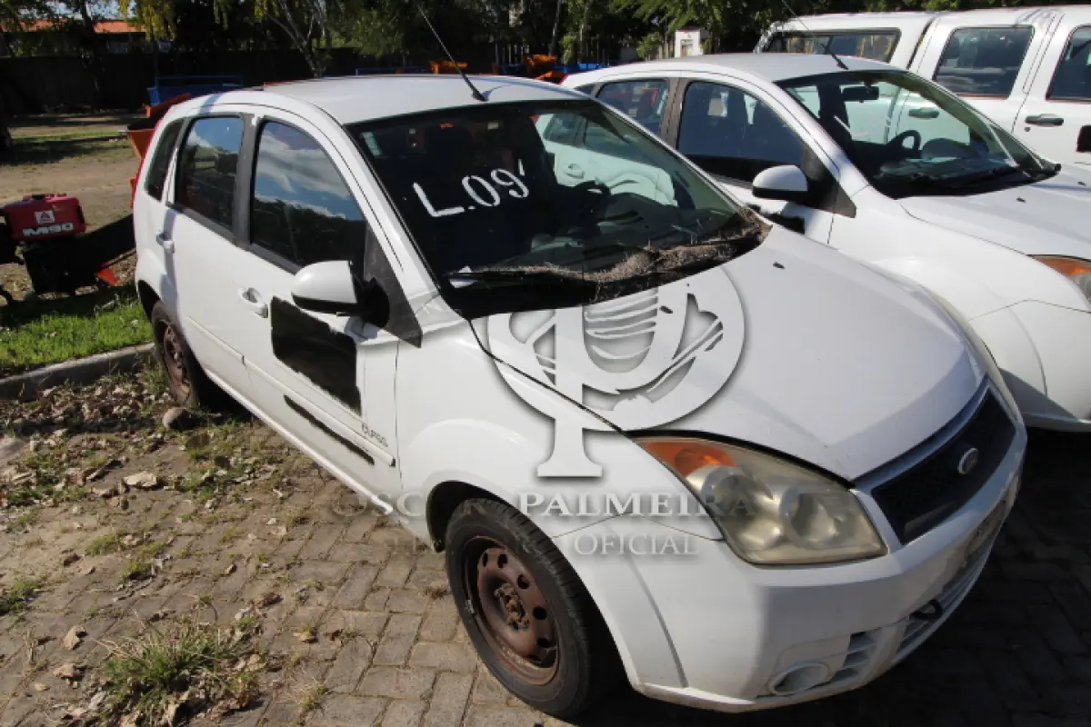 LOTE 009 - VEÍCULO: MARCA/MODELO: FORD/FIESTA 1.6 FLEX; FAB/MOD: 2009/2009; PLACA: JSJ3475; CHASSI: 9BFZF55P198422209