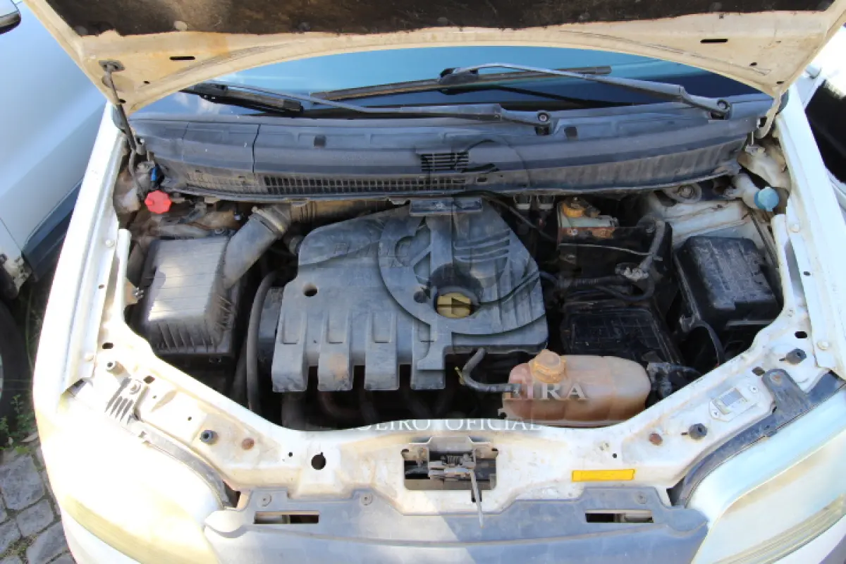 LOTE 006 - VEÍCULO: MARCA/MODELO: FIAT/IDEA ADVENTURE FLEX; FAB/MOD: 2008/2009; PLACA: JRU8961; CHASSI: 9BD13531692111605