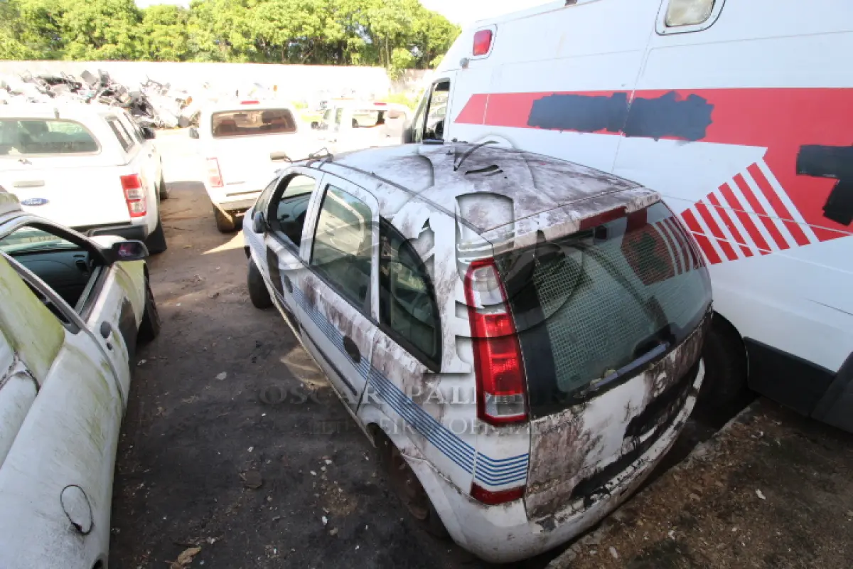 LOTE 033 - SUCATA DE VEÍCULOS:    RANGER XL 13P, CHASSI 8AFER13P8AJ314512    MERIVA JOY, CHASSI 9BGXL75005C161057