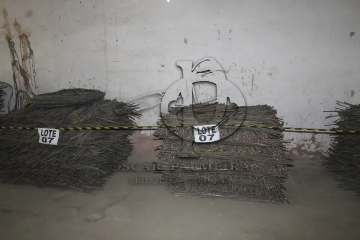 LOTE 007 - DIVERSOS MATERIAIS DE COBRE COMPOSTO DE: CABOS MENSAGEIROS, FIOS DE COBRE, FIOS DE CONTATO