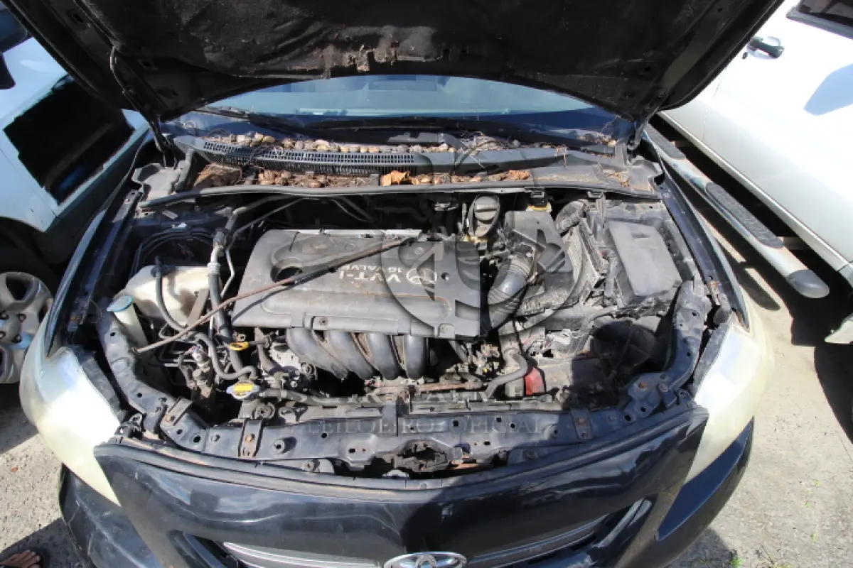 LOTE 056 - VEÍCULO; MARCA/MODELO: TOYOTA/COROLLA GLI18FLEX FAB/MOD: 2011/2011 PLACA: NYR3854 CHASSI: 9BRBB42E7B5157879