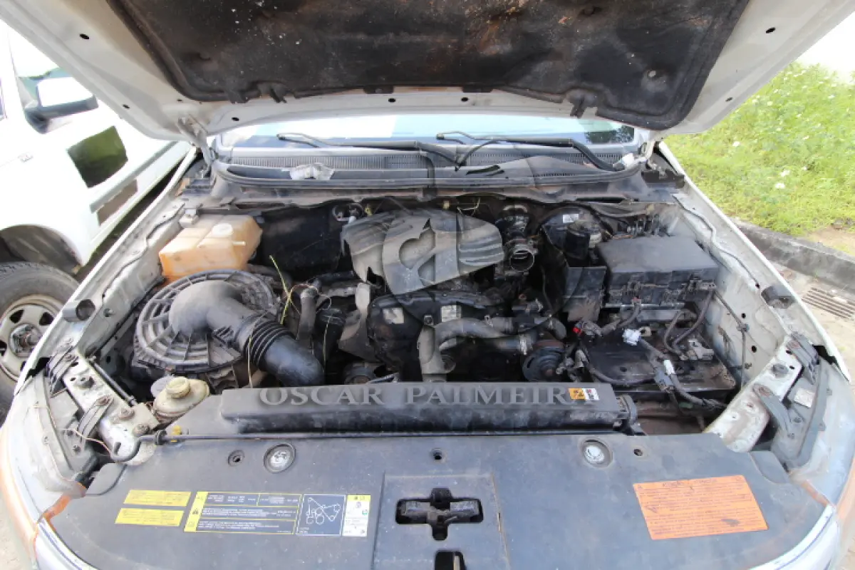 LOTE 117 - VEÍCULO; MARCA/MODELO: I/FORD RANGER XL CD4 22 FAB/MOD: 2012/2013 PLACA: OKY9513 CHASSI: 8AFAR23J5DJ068491