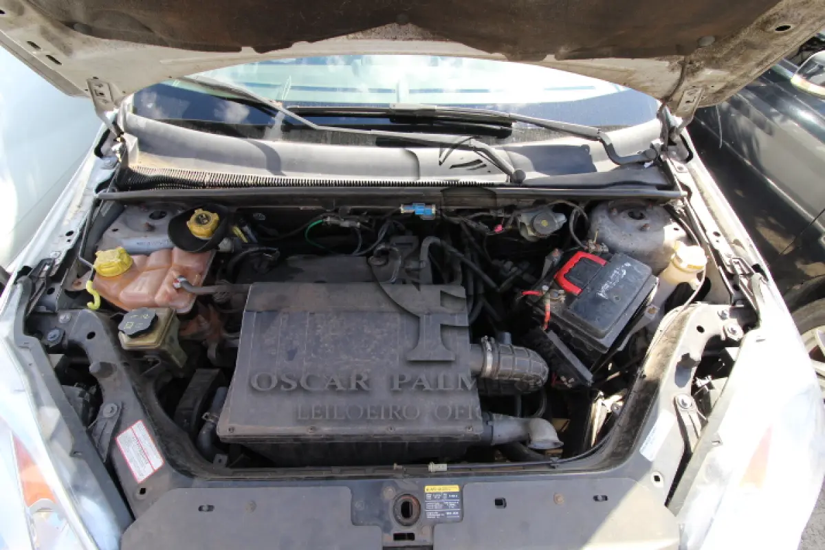 LOTE 063 - VEÍCULO; MARCA/MODELO: FORD/FIESTA 1.6 FLEX FAB/MOD: 2011/2012 PLACA: NZM3838 CHASSI: 9BFZF55P5C8272581