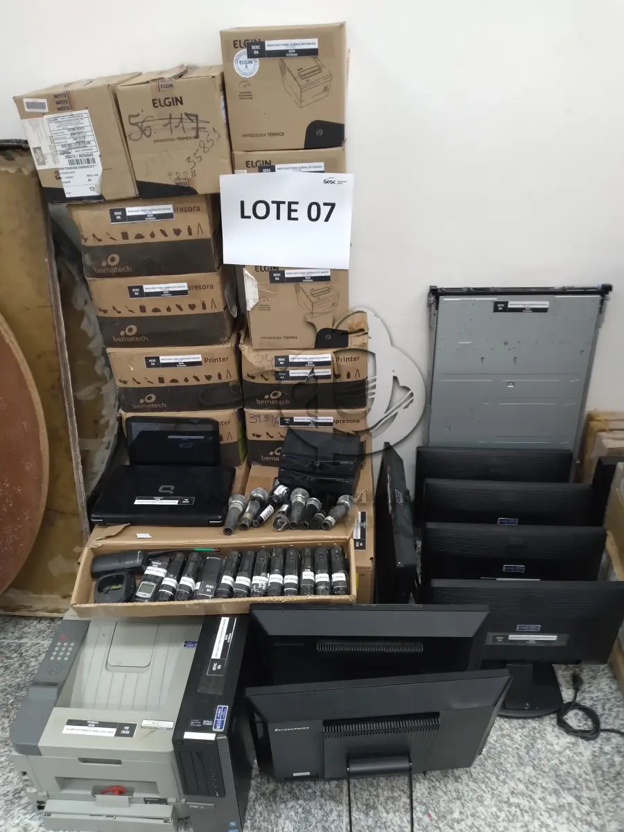 LOTE 007 - EQUIPAMENTOS