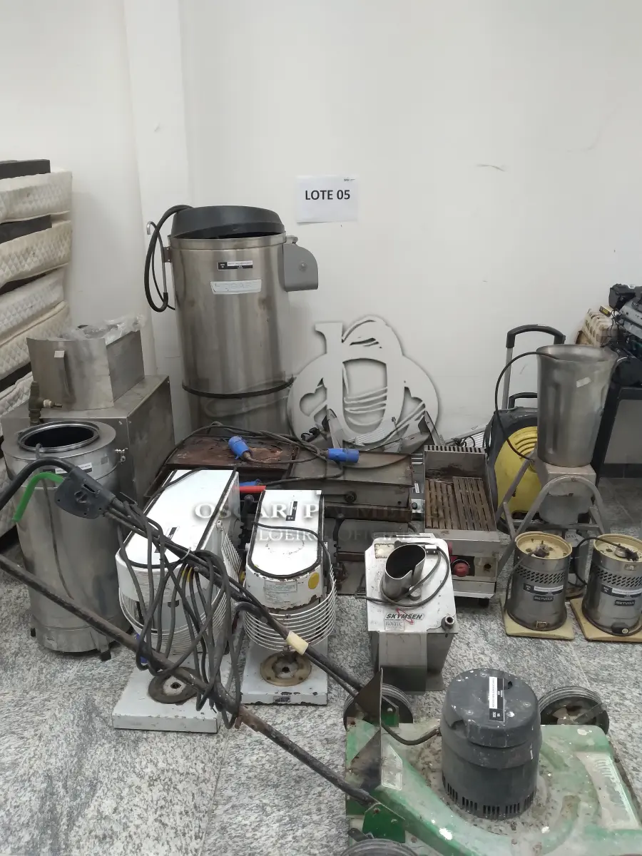 LOTE 005 - EQUIPAMENTOS