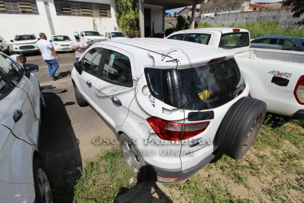 LOTE 072 - VEÍCULO; MARCA/MODELO: FORD/ECOSPORT S 1.6 (KIT GÁS) FAB/MOD: 2012/2013 PLACA: OKY7883 CHASSI: 9BFZB55P7D8787854