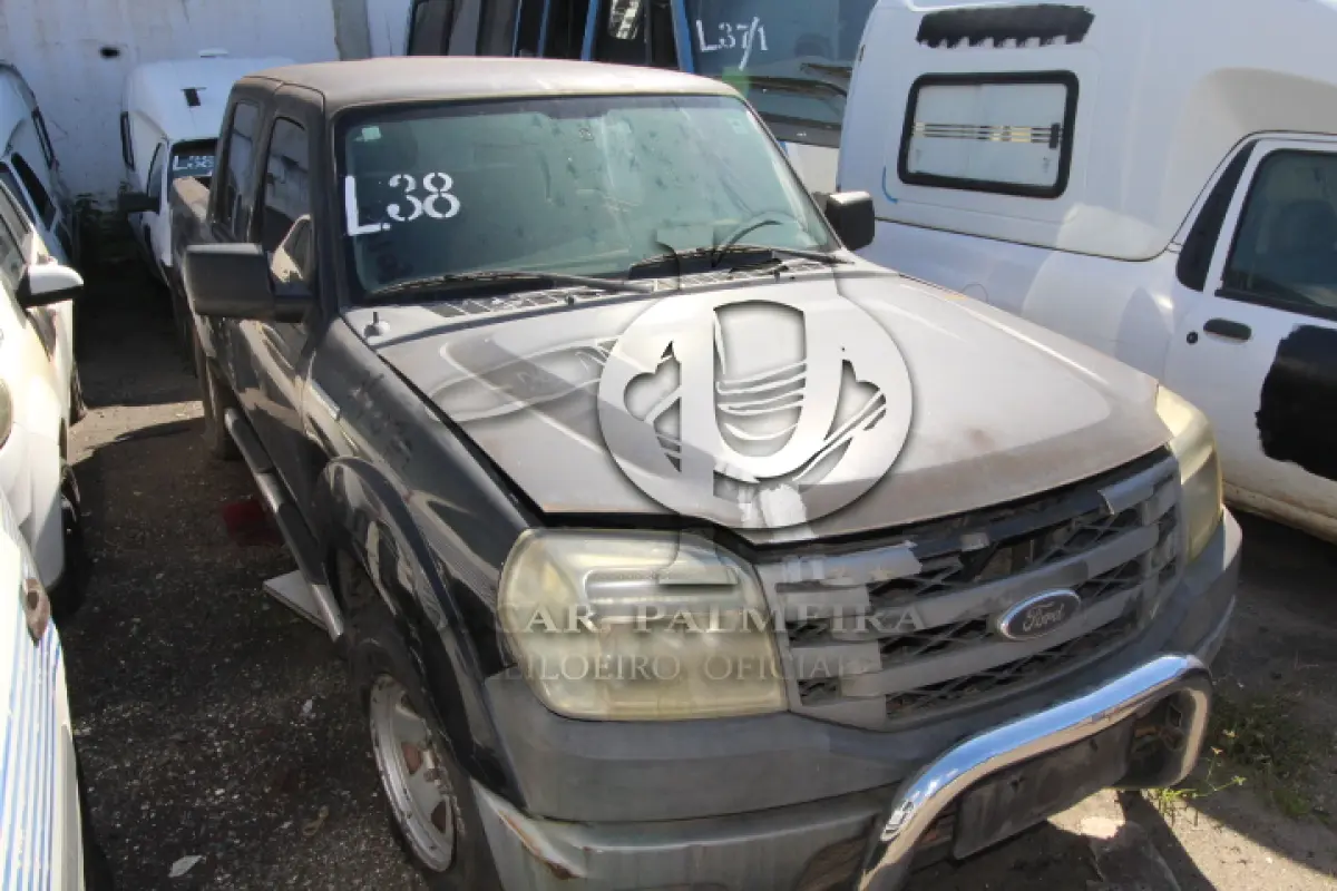 LOTE 038 - SUCATA DE VEÍCULOS:    COURIER RONTAN, CHASSI 9BFZC52P0CB914060    RANGER XL 13P, CHASSI 8AFER13P1AJ324010