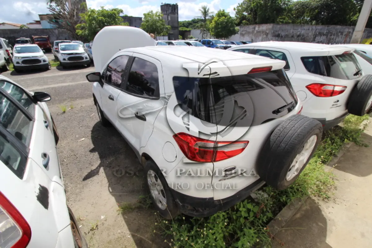 LOTE 079 - VEÍCULO; MARCA/MODELO: FORD/ECOSPORT S 1.6 FAB/MOD: 2013/2014 PLACA: OUL0240 CHASSI: 9BFZB55P0E8856689