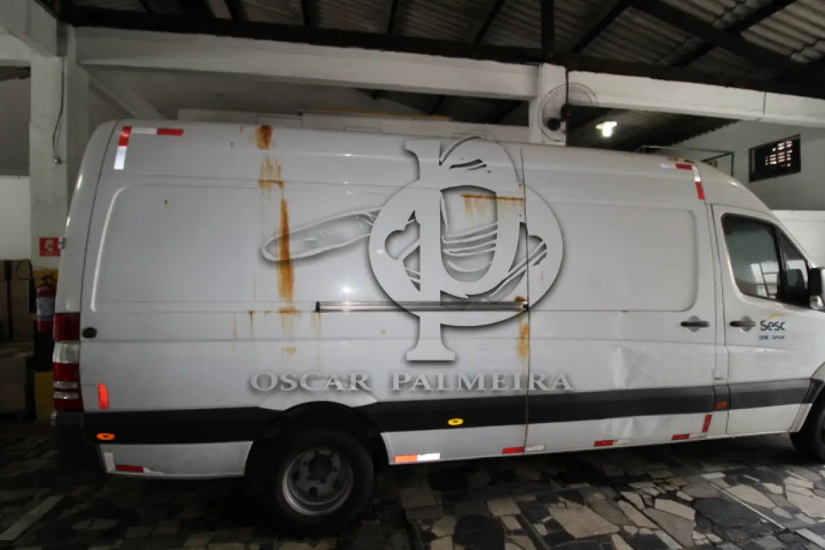 LOTE 013 - VEÍCULO - M.BENZ 515CDI SPRINTER F, AONO/MOD 2014/2014.