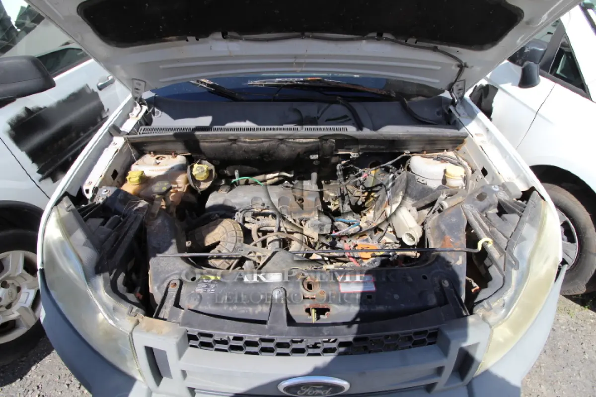 LOTE 085 - VEÍCULO; MARCA/MODELO: FORD/ECOSPORT XL 1.6FLEX FAB/MOD: 2009/2009 PLACA: JSA3642 CHASSI: 9BFZE55PX98513630